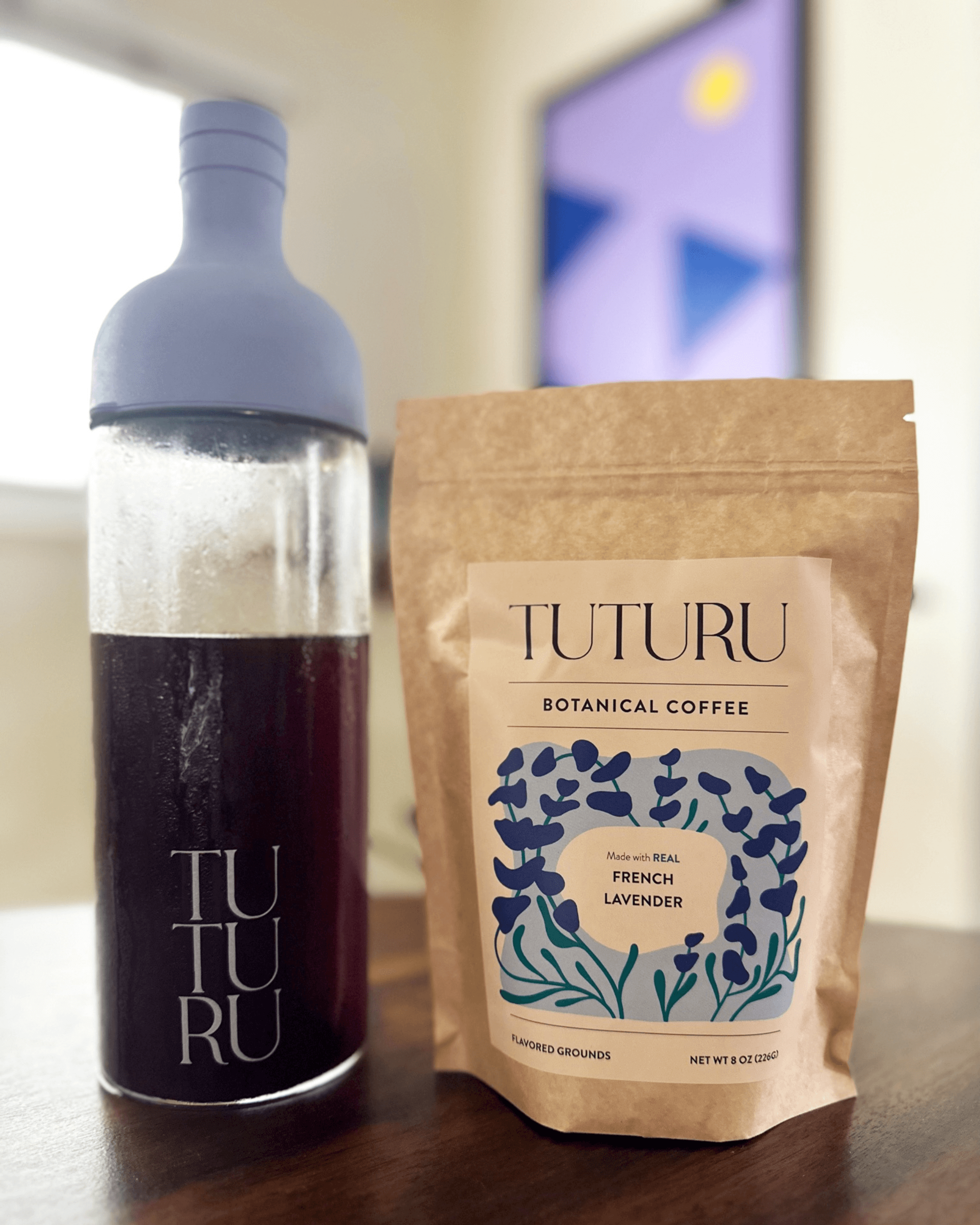 Tuturu Cold Brew Bottle plus Cinnamon Vanilla Flavored Coffee Grounds