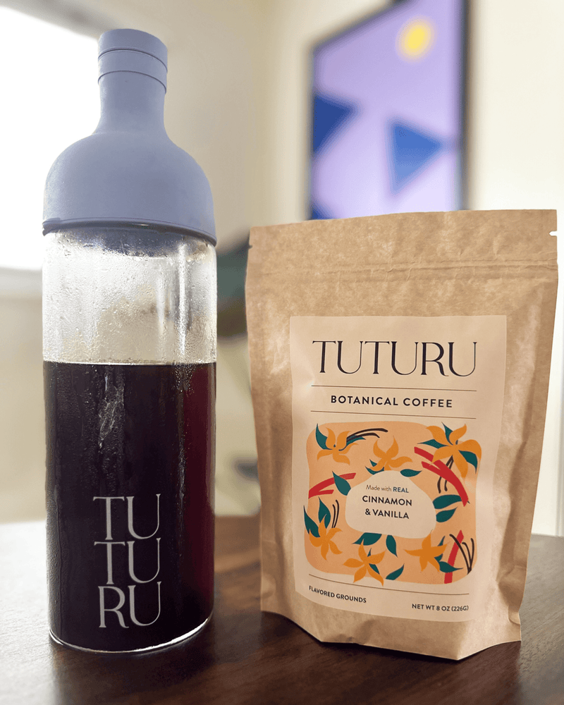 Tuturu Cold Brew Bottle plus Cinnamon Vanilla Flavored Coffee Grounds